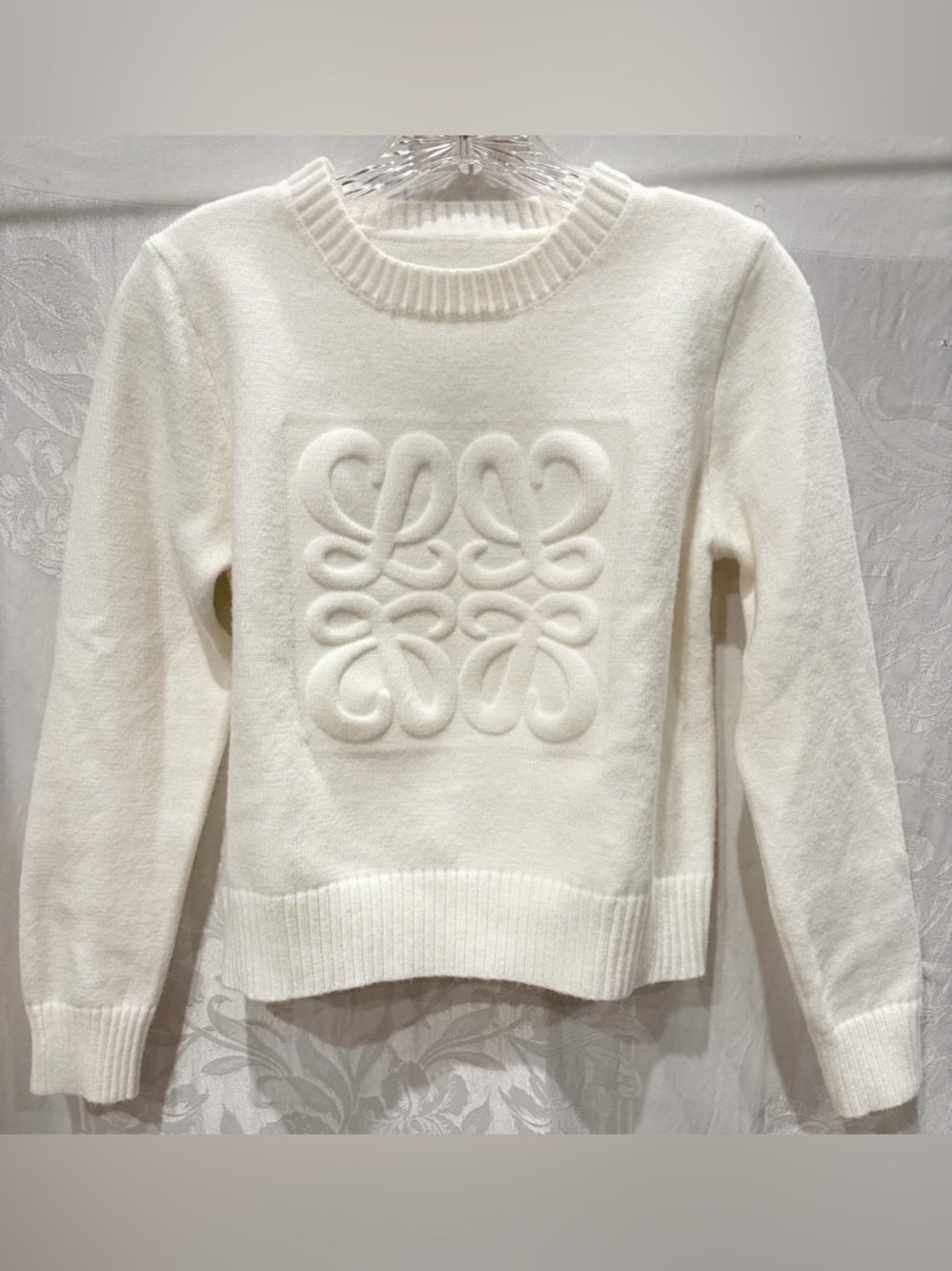 Cropped Debossed Anagram “L” Ivory Logo Sweater S